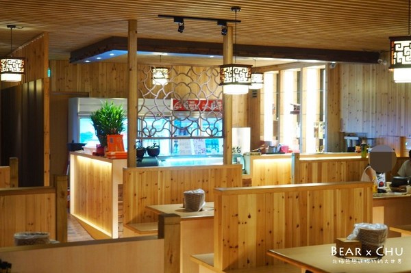 蝦太郎活蝦料理：【林口美食推薦】蝦太郎活蝦料理專賣・無法一口掌握的超大鳳梨蝦球(文內有菜單)