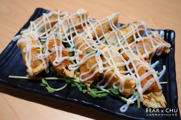 蝦太郎活蝦料理：【林口美食推薦】蝦太郎活蝦料理專賣・無法一口掌握的超大鳳梨蝦球(文內有菜單)