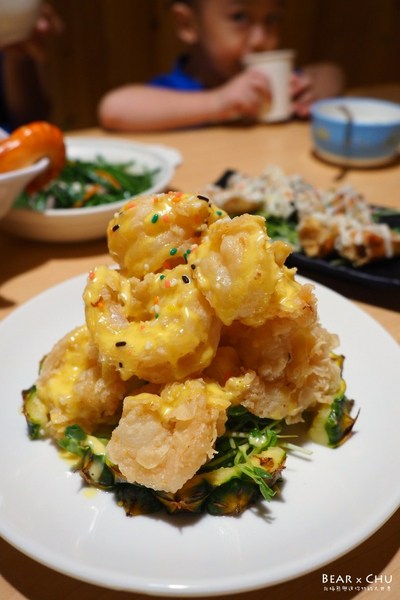 蝦太郎活蝦料理：【林口美食推薦】蝦太郎活蝦料理專賣・無法一口掌握的超大鳳梨蝦球(文內有菜單)