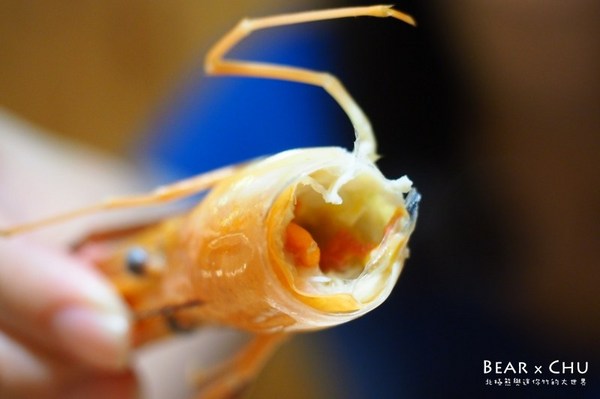 蝦太郎活蝦料理：【林口美食推薦】蝦太郎活蝦料理專賣・無法一口掌握的超大鳳梨蝦球(文內有菜單)