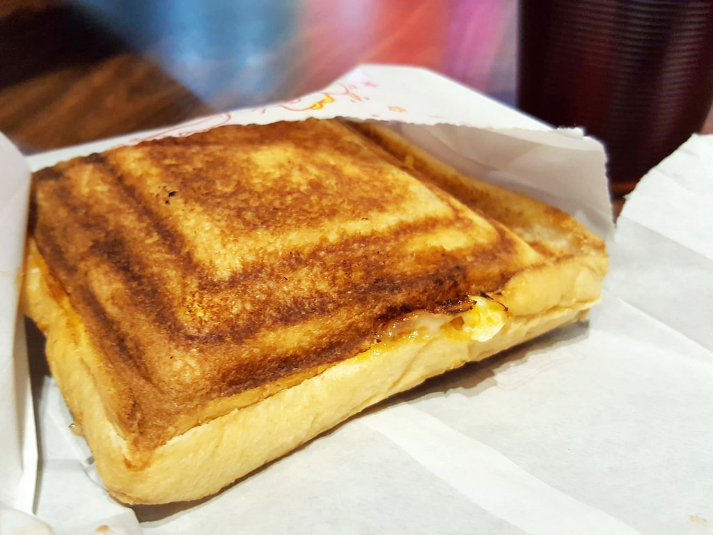 22396732_1715543695122936_464889495_o