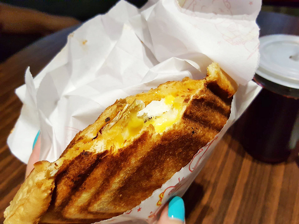 22449423_1715543615122944_1800073510_o