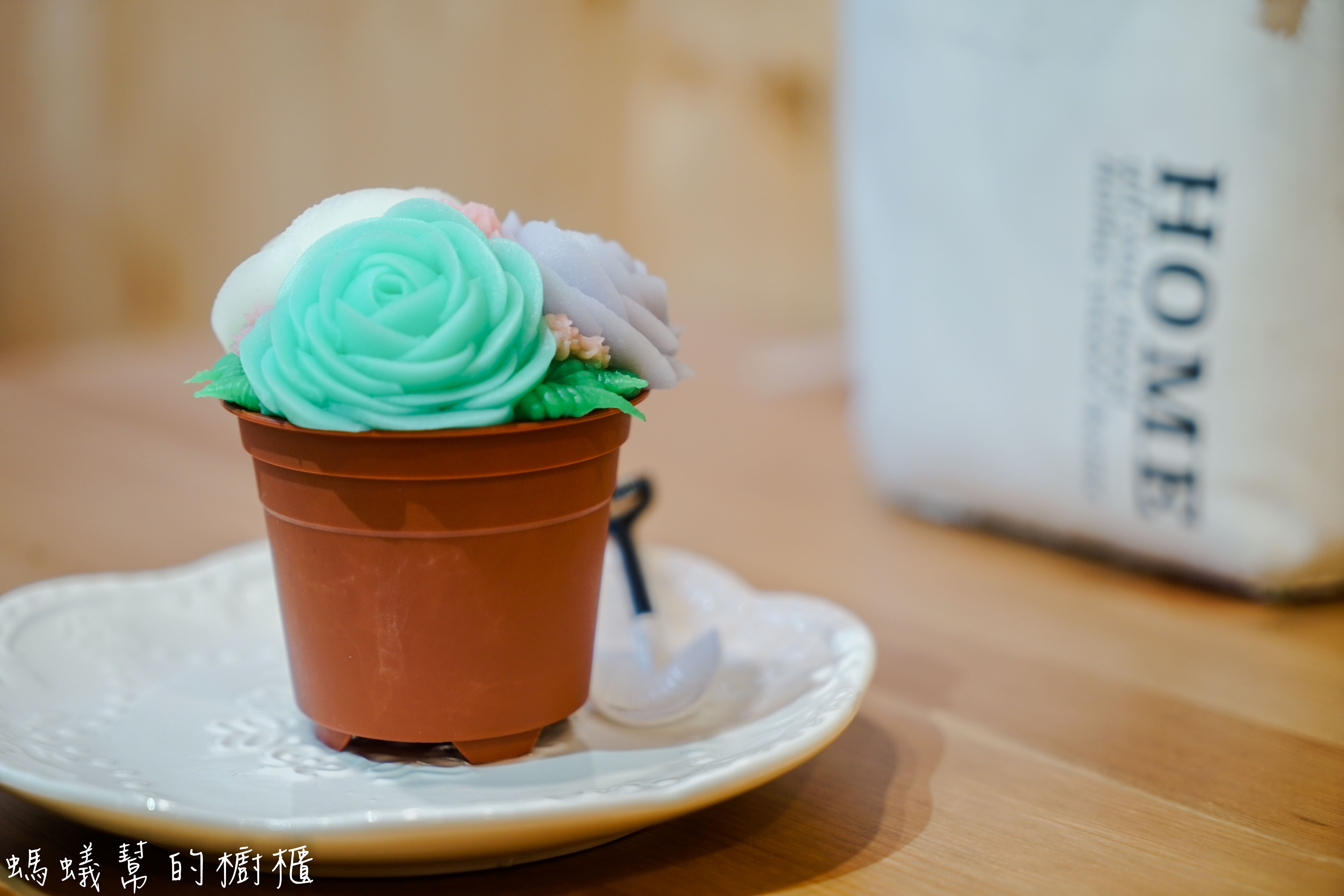 南投竹山SoSo cafe|竹山特色甜點咖啡館，彩虹千層蛋糕、韓式擠花蛋糕！到紫南宮拜拜別忘了過來喝杯咖啡。 - 螞蟻幫的櫥櫃