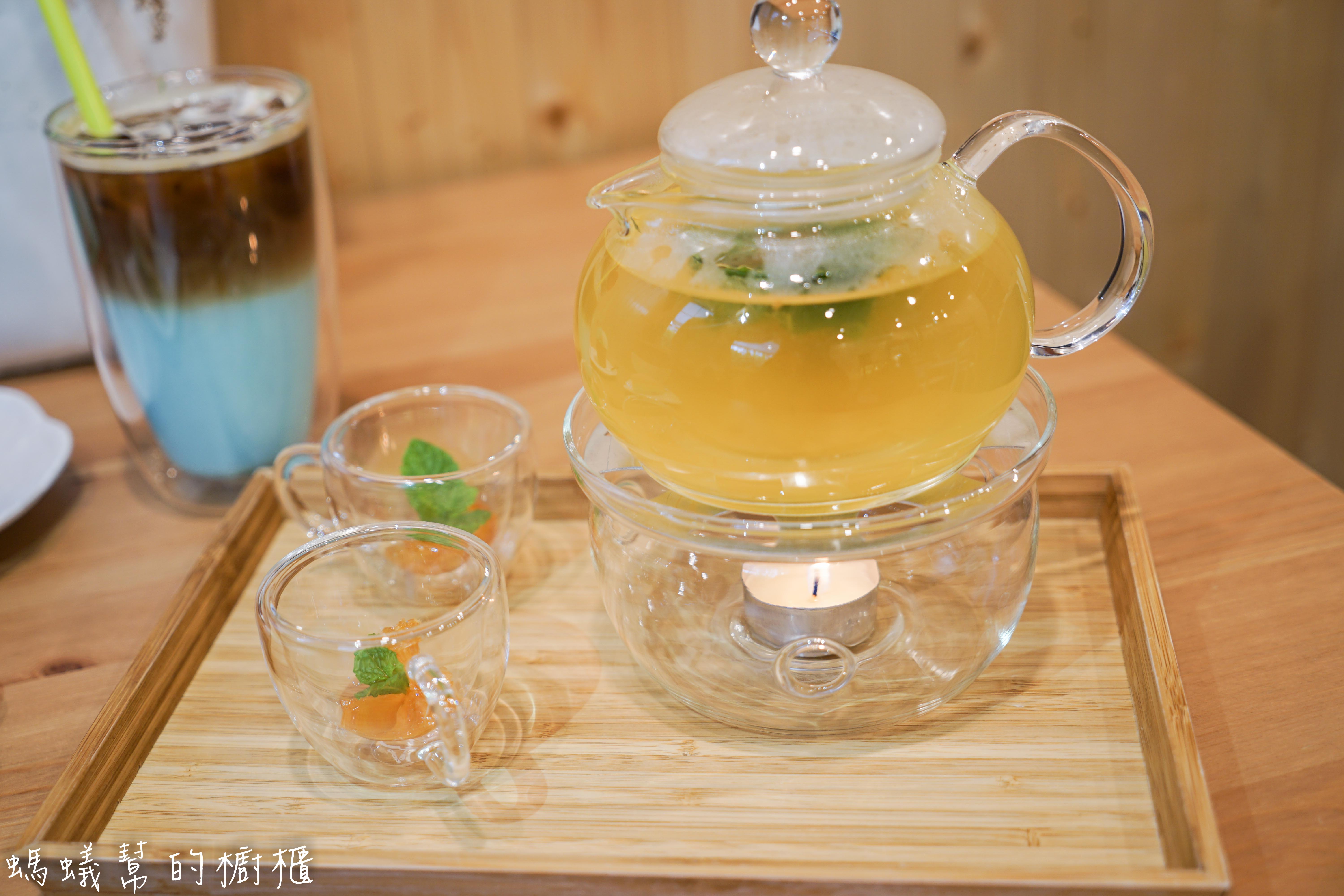 南投竹山SoSo cafe|竹山特色甜點咖啡館，彩虹千層蛋糕、韓式擠花蛋糕！到紫南宮拜拜別忘了過來喝杯咖啡。 - 螞蟻幫的櫥櫃