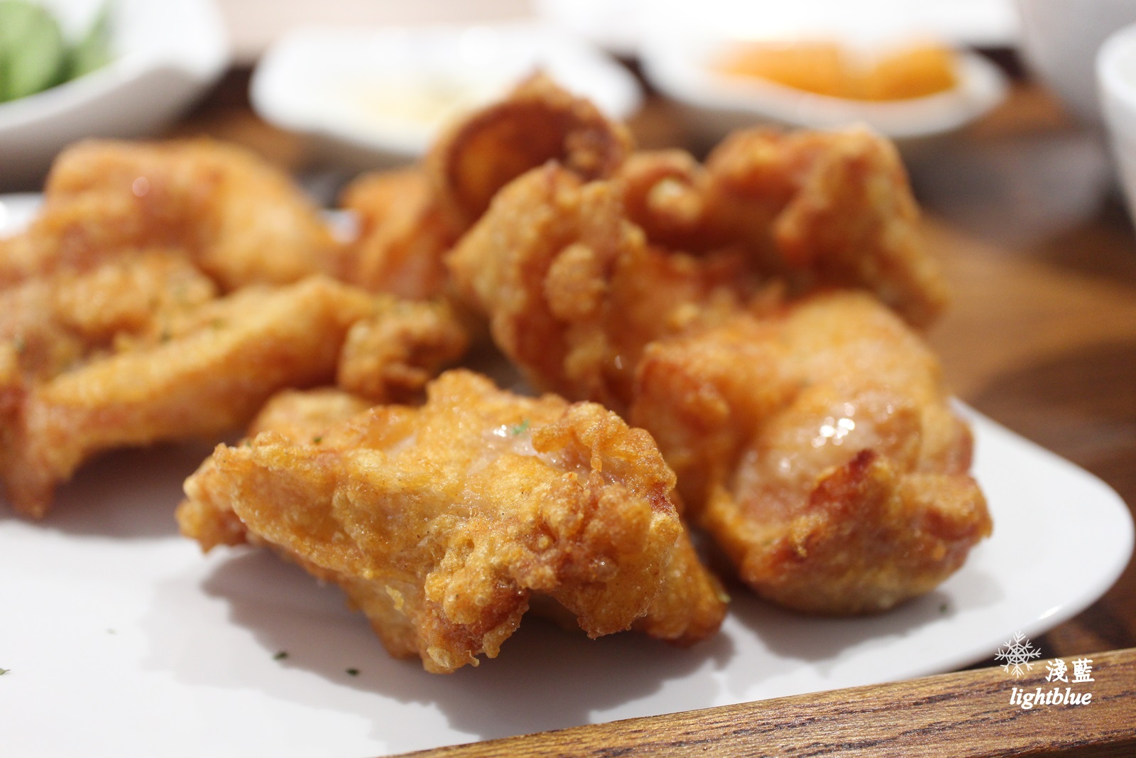 [ 科技大樓站美食 ] 淺藍 × 吉屋食堂二店～挑戰多種口味玉子燒，推薦唐揚定食與抹茶布丁