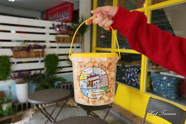 T&F手作吐司-安平店：【台南美食】浮誇系乾燥花網美風格店，尬上60多款熱壓吐司任你選：T&F 手作吐司-安平店