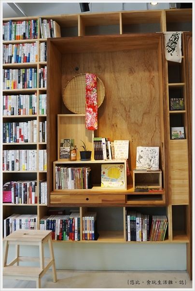 或者書店-店內-3.JPG