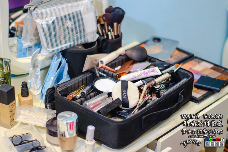 VA VA VOOM時尚派對餐廳信義店【信義美食】|台北信義韓服派對跨年時尚餐廳；服裝連髮妝還有美食佳餚。