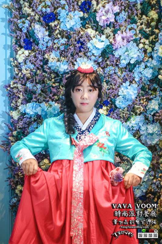 VA VA VOOM時尚派對餐廳信義店【信義美食】|台北信義韓服派對跨年時尚餐廳；服裝連髮妝還有美食佳餚。