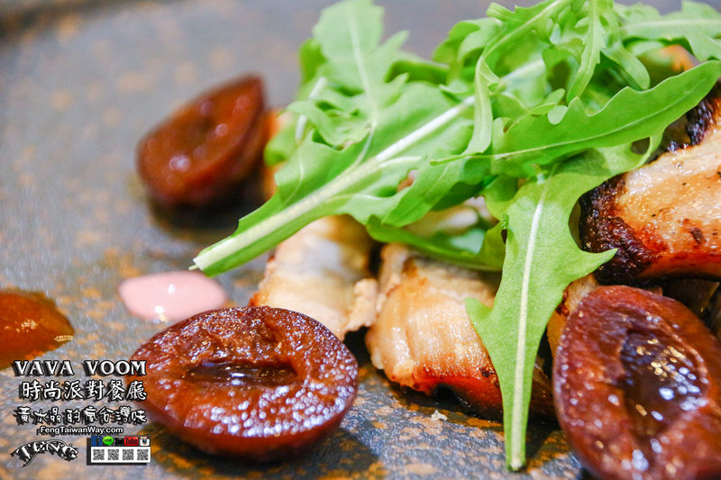 VA VA VOOM時尚派對餐廳信義店【信義美食】|台北信義韓服派對跨年時尚餐廳；服裝連髮妝還有美食佳餚。