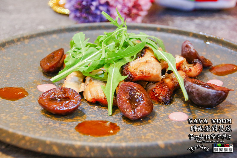 VA VA VOOM時尚派對餐廳信義店【信義美食】|台北信義韓服派對跨年時尚餐廳；服裝連髮妝還有美食佳餚。