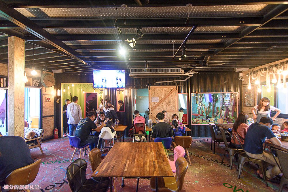 彰化員林景點》KoKoMo私房惑櫃 情侶閨蜜約會景點 親子餐廳 七彩K字貨櫃屋 - 滿分的旅遊札記