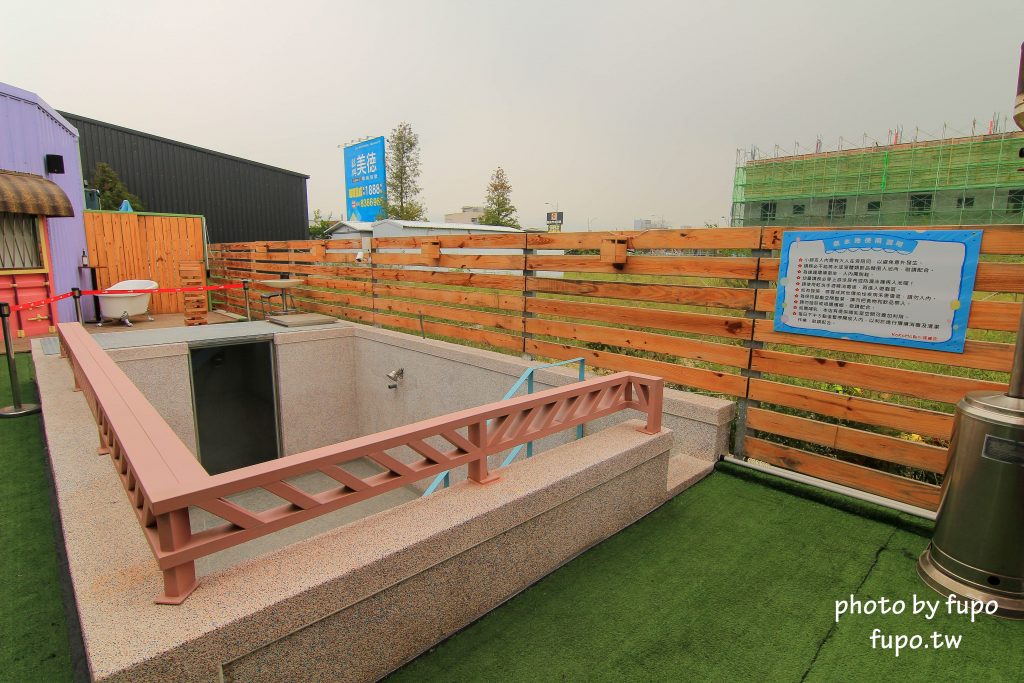 彰化出現一個彩色的大K!KoKoMo私房惑櫃~超可愛親子餐廳:沙堆.鋼琴鍵.遊戲室.溜滑梯~網美打卡聖地 - 小腹婆大世界