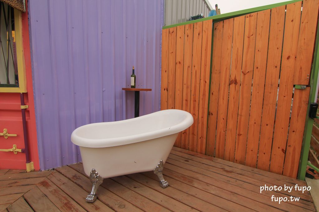 彰化出現一個彩色的大K!KoKoMo私房惑櫃~超可愛親子餐廳:沙堆.鋼琴鍵.遊戲室.溜滑梯~網美打卡聖地 - 小腹婆大世界