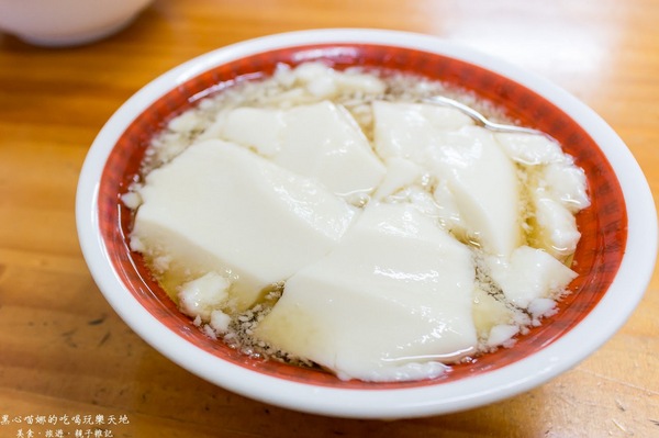 進福豆花：高雄苓雅︱進福冷凍豆花