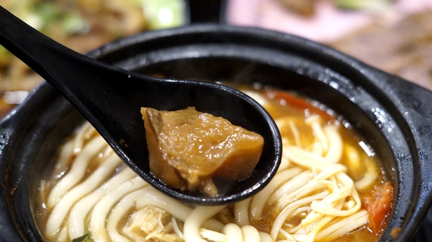 台南美食｜永康區｜王靜砂鍋土豆粉｜舌尖上的中國美食