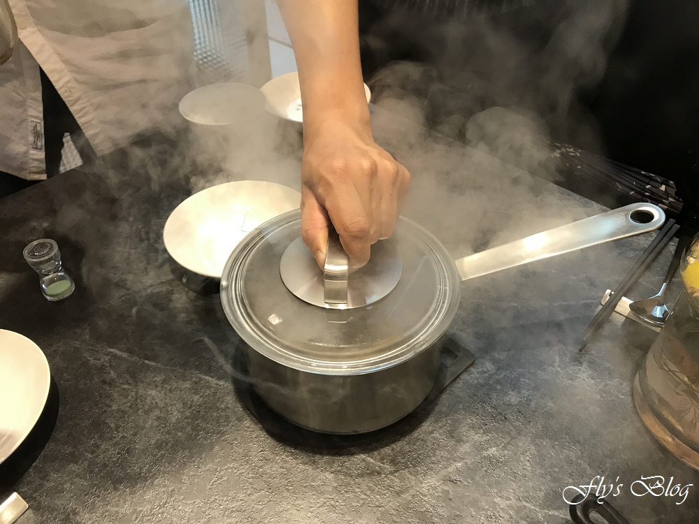 飯Bar Station，在信義微風裡享受一段美味的旅程！每道菜都好看又好吃