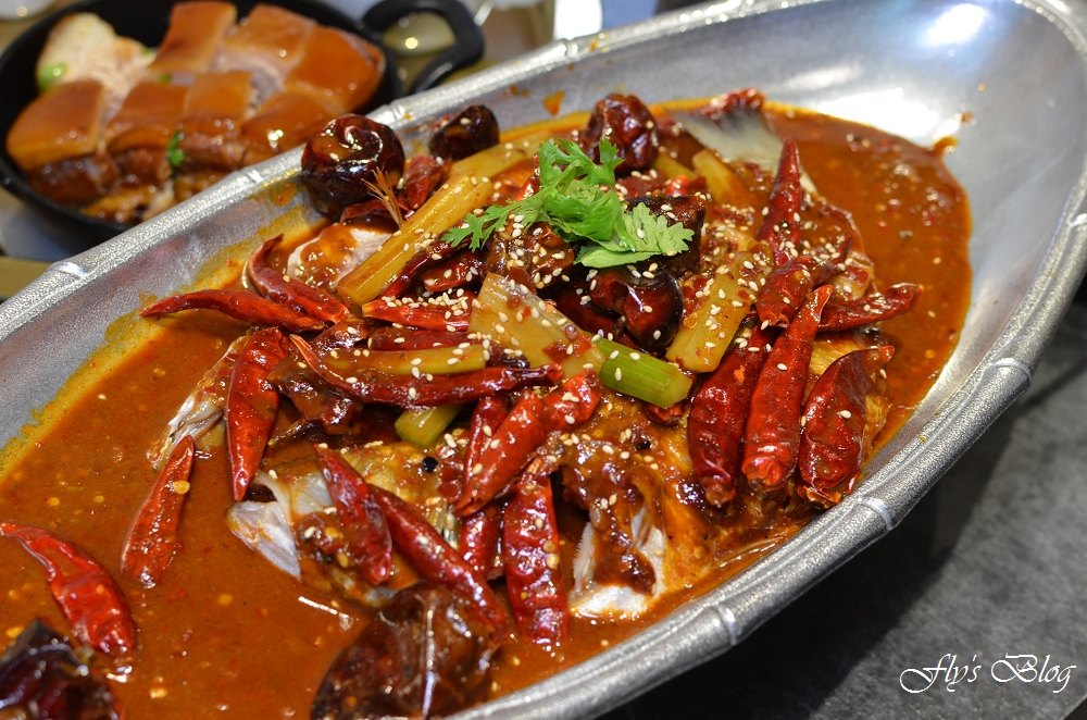 飯Bar Station，在信義微風裡享受一段美味的旅程！每道菜都好看又好吃