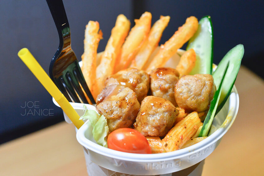 中壢美食【走樣個人牛排杯】邊走邊吃行動牛排館