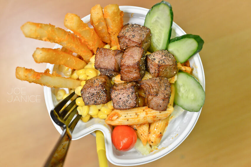 中壢美食【走樣個人牛排杯】邊走邊吃行動牛排館