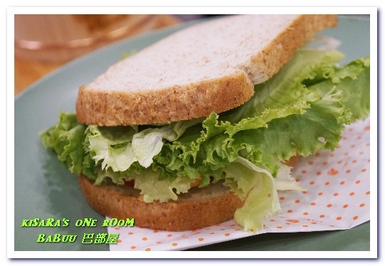 巴部屋工房(文心店):台中伴手禮.美味純鮮奶脆餅與健康蔬果吐司三明治的共演──巴部屋工房