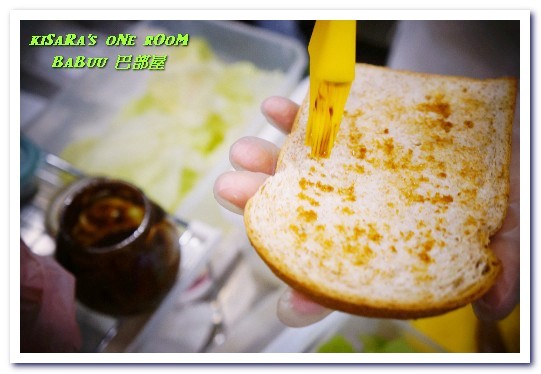 巴部屋工房(文心店):台中伴手禮.美味純鮮奶脆餅與健康蔬果吐司三明治的共演──巴部屋工房