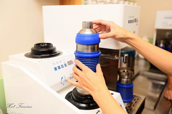 茶水印人文茶飲：【台南美食】獨家漩茶沖泡技術，搭上L-阿拉伯糖！一杯好茶的回甘：茶水印人文茶飲