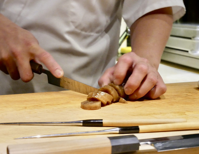 [新北中和] 台北無菜單料理 竜壽司‧割烹（竜すし）每貫握壽司都營造不同味蕾與口感 / 成熟的無菜單饗宴 