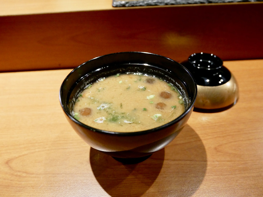 [新北中和] 台北無菜單料理 竜壽司‧割烹（竜すし）每貫握壽司都營造不同味蕾與口感 / 成熟的無菜單饗宴 