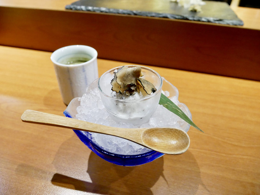 [新北中和] 台北無菜單料理 竜壽司‧割烹（竜すし）每貫握壽司都營造不同味蕾與口感 / 成熟的無菜單饗宴 