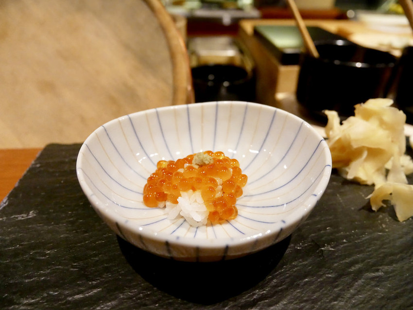 [新北中和] 台北無菜單料理 竜壽司‧割烹（竜すし）每貫握壽司都營造不同味蕾與口感 / 成熟的無菜單饗宴 