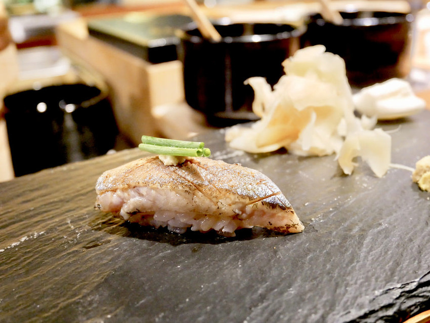 [新北中和] 台北無菜單料理 竜壽司‧割烹（竜すし）每貫握壽司都營造不同味蕾與口感 / 成熟的無菜單饗宴 