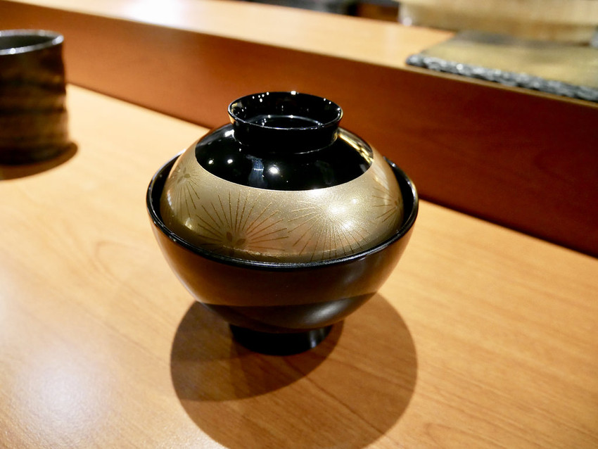 [新北中和] 台北無菜單料理 竜壽司‧割烹（竜すし）每貫握壽司都營造不同味蕾與口感 / 成熟的無菜單饗宴 