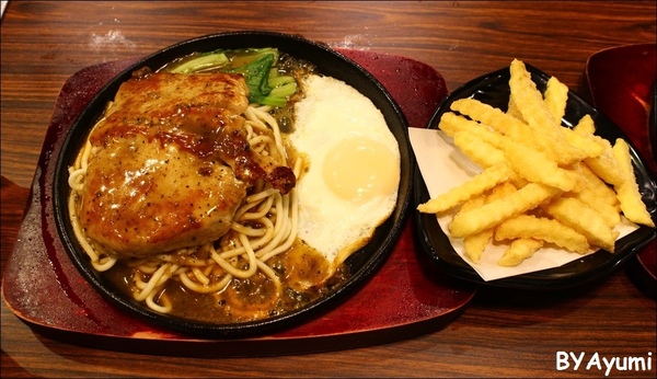 三公岩燒平價牛排：[食記]台南東區新開幕的三公岩燒平價牛排，加麵加飯不加價、用夜市價格享受舒適用餐環境~