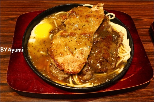 三公岩燒平價牛排：[食記]台南東區新開幕的三公岩燒平價牛排，加麵加飯不加價、用夜市價格享受舒適用餐環境~