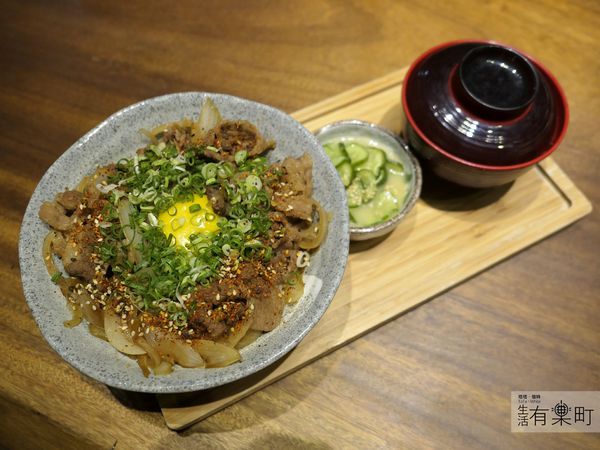 【花蓮吉安美食】旬壽司：精緻美味日式料理，必點丼飯握壽司；餐點豐富多元，環境舒適聚餐推薦