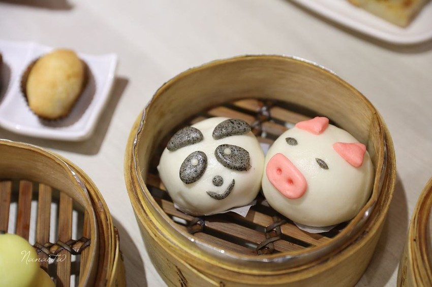 台中南屯 港式飲茶》春一籠港式茶樓。典雅中式風格,港式點心(推薦黃金流沙包,港式蘿蔔糕,賣萌醜醜黃小鴨) - Nana愛旅行札記