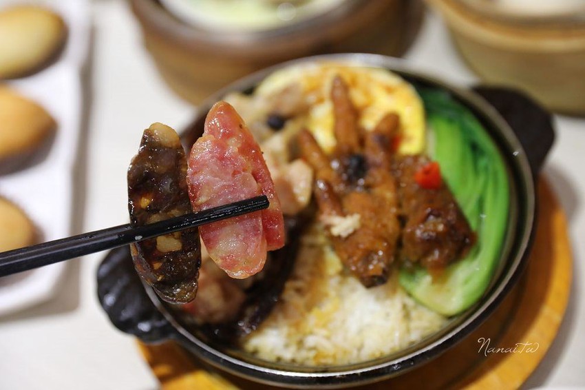 台中南屯 港式飲茶》春一籠港式茶樓。典雅中式風格,港式點心(推薦黃金流沙包,港式蘿蔔糕,賣萌醜醜黃小鴨) - Nana愛旅行札記