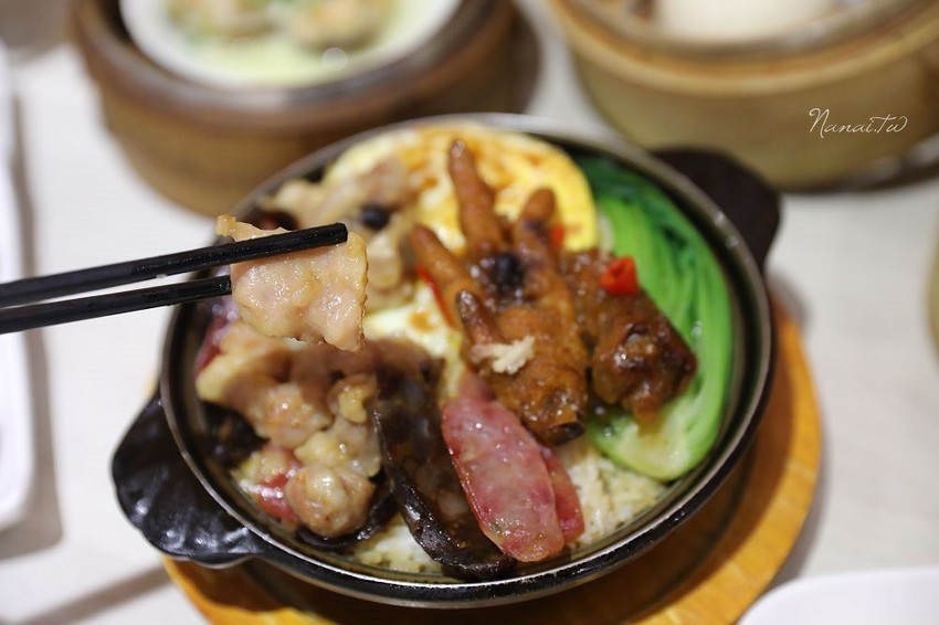 台中南屯 港式飲茶》春一籠港式茶樓。典雅中式風格,港式點心(推薦黃金流沙包,港式蘿蔔糕,賣萌醜醜黃小鴨) - Nana愛旅行札記