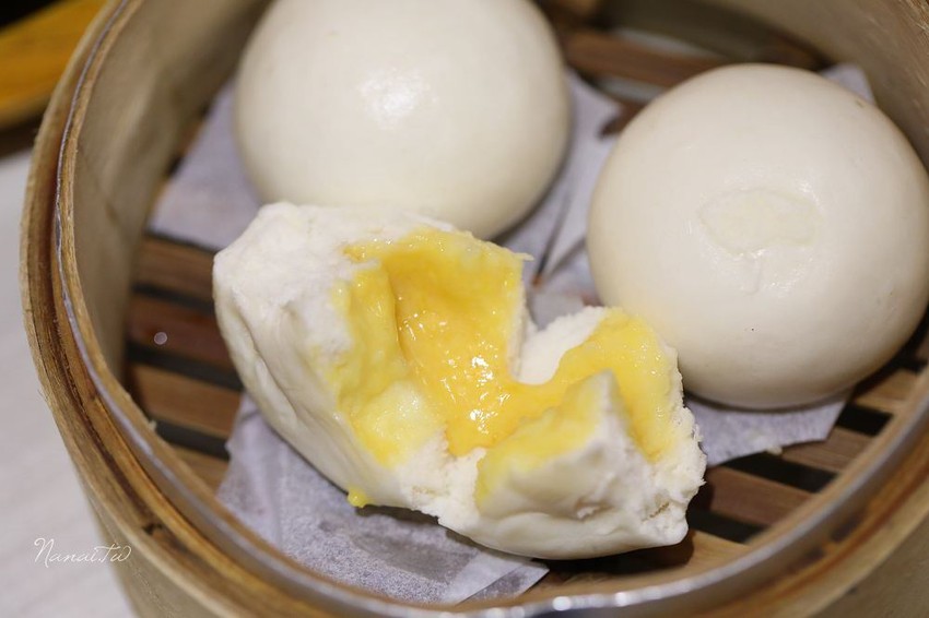 台中南屯 港式飲茶》春一籠港式茶樓。典雅中式風格,港式點心(推薦黃金流沙包,港式蘿蔔糕,賣萌醜醜黃小鴨) - Nana愛旅行札記