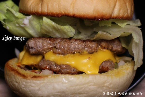 Laley burger：士林劍潭早午餐/咖啡『Laley burger前港店』捷運劍潭站/前港公園旁/手作漢堡肉