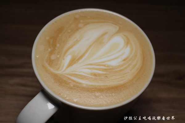 Laley burger：士林劍潭早午餐/咖啡『Laley burger前港店』捷運劍潭站/前港公園旁/手作漢堡肉