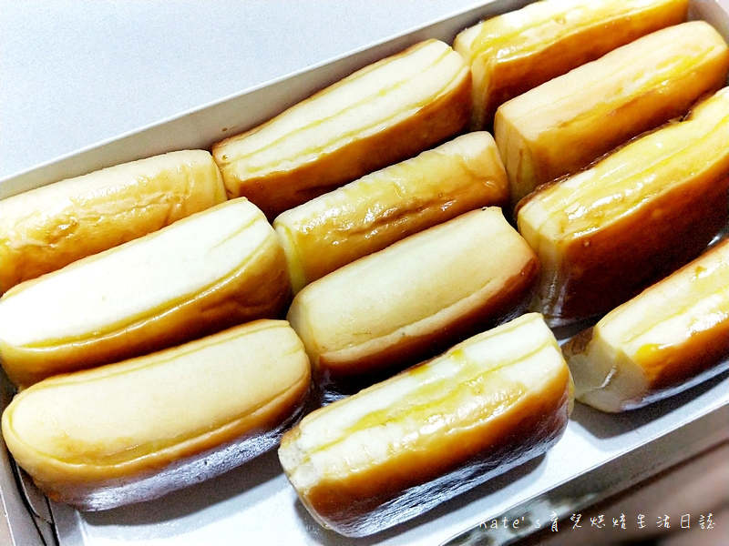 小潘蛋糕坊 小潘鳳梨酥 小潘鳳黃酥好吃嗎 小潘千層乳酪蛋糕好吃嗎 小潘爆漿小餐包 小潘小牛角麵包 小潘的麵包好吃嗎 小潘的蛋糕好吃嗎 伴手禮推薦26.jpg