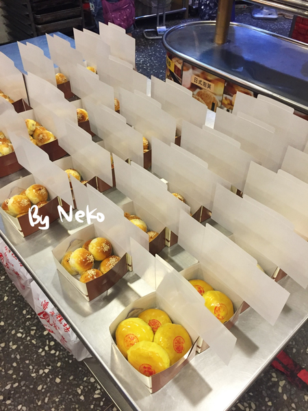 【板橋美食】小潘蛋糕坊-讓人欲罷不能的鳳凰酥.一吃成主顧