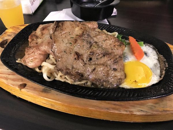 ●嘉義食記●王牪牛排嘉義店/中山路/平價奢華的氛圍