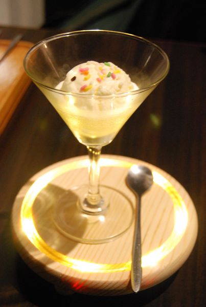 ●嘉義食記●王牪牛排美食餐飲館/嘉義中山路/奢華享受最平價的高級排餐/霸王別飢活動吃免錢