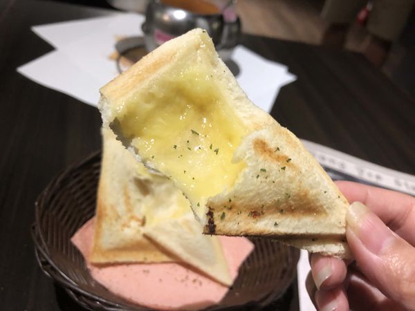 ●嘉義食記●王牪牛排美食餐飲館/嘉義中山路/奢華享受最平價的高級排餐/霸王別飢活動吃免錢