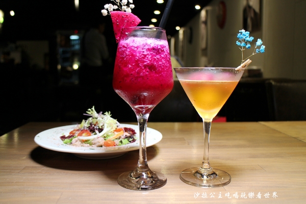 熊武吉餐酒食堂:松山餐酒館/適合女孩兒的美麗調酒『熊武吉餐酒食堂』活動/包場/飛鏢機/捷運南京復興站