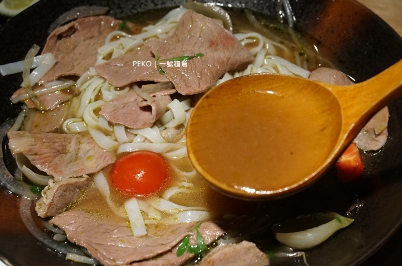 一號糧倉.一號糧倉牛肉麵.一號糧倉菜單.台北米其林.台北牛肉麵推薦.忠孝復興 美食.和牛牛肉麵.八德路美食.樂埔滙農.喜荒愛不仍.