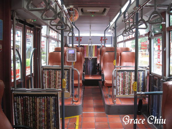 懷舊公車 綠17舊城公車 觀光主題公車 大稻埕 華中河濱公園 布行 永樂市場